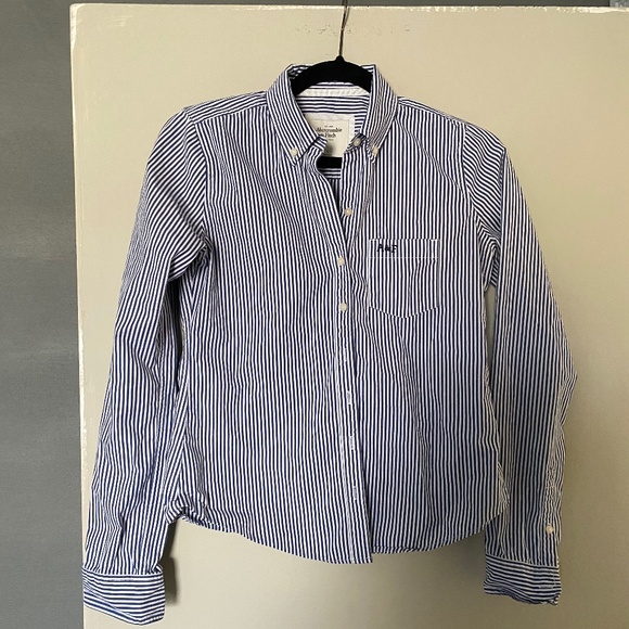 Abercrombie and Fitch women’s dress shirt size S - Picture 2 of 2